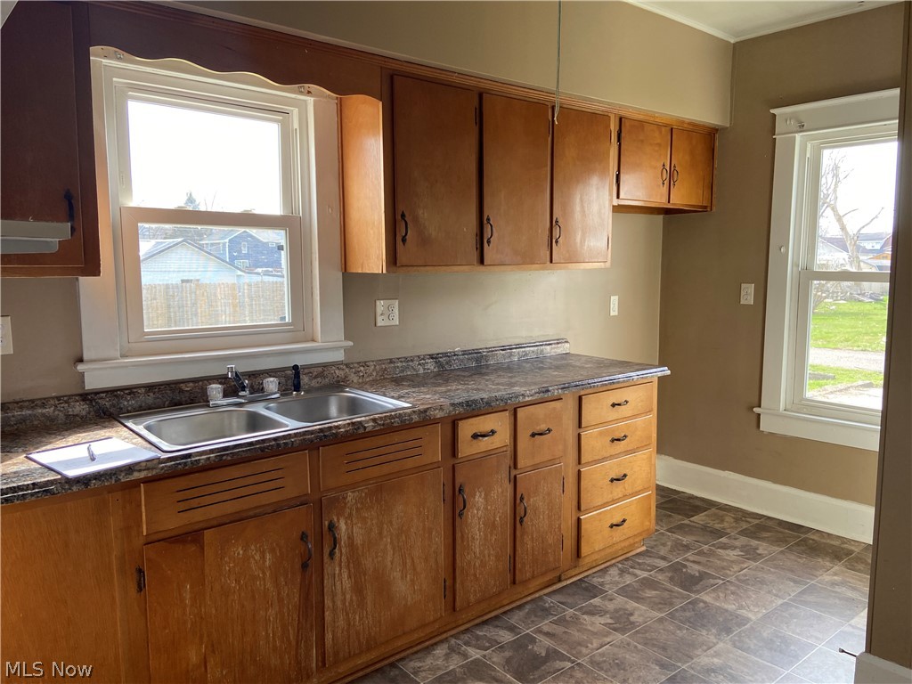 428 Chestnut Street Newcomerstown OH 43832