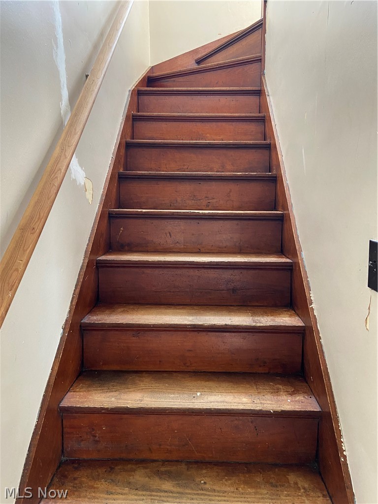 428 Chestnut Street Newcomerstown OH 43832