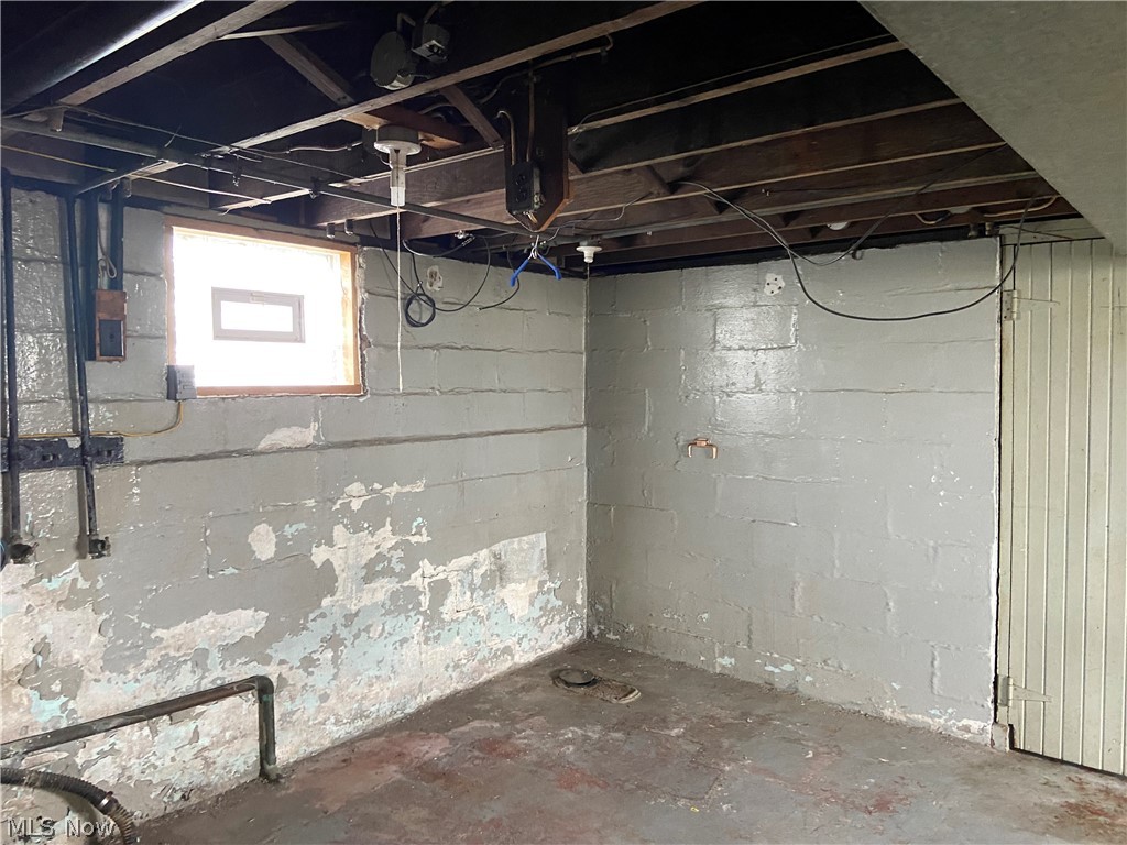 428 Chestnut Street Newcomerstown OH 43832