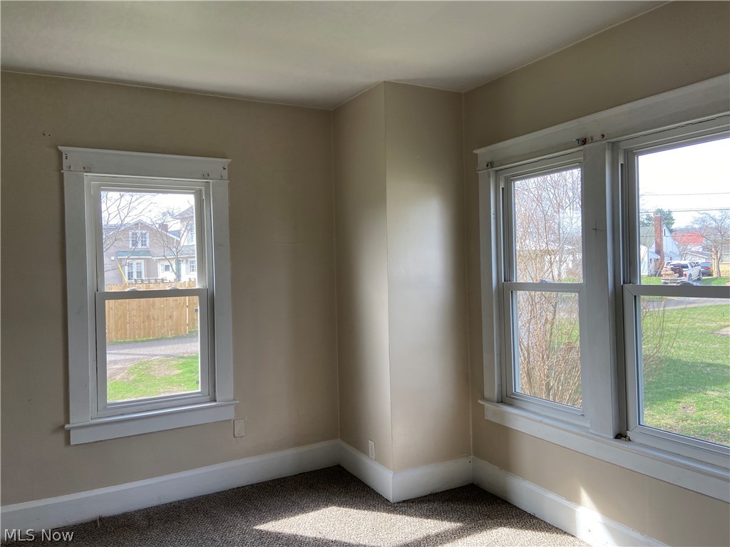 428 Chestnut Street Newcomerstown OH 43832