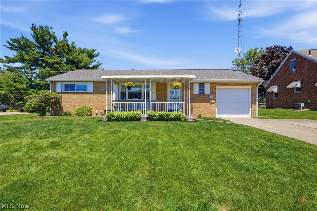 4573 Aurora Street NW Canton OH 44708