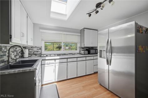 4573 Aurora Street NW Canton OH 44708