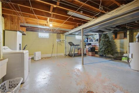 4573 Aurora Street NW Canton OH 44708