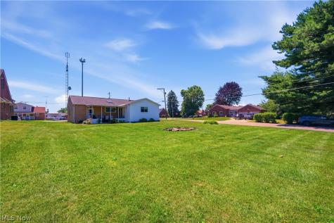 4573 Aurora Street NW Canton OH 44708