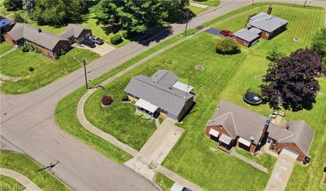 4573 Aurora Street NW Canton OH 44708
