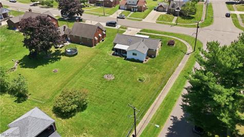4573 Aurora Street NW Canton OH 44708