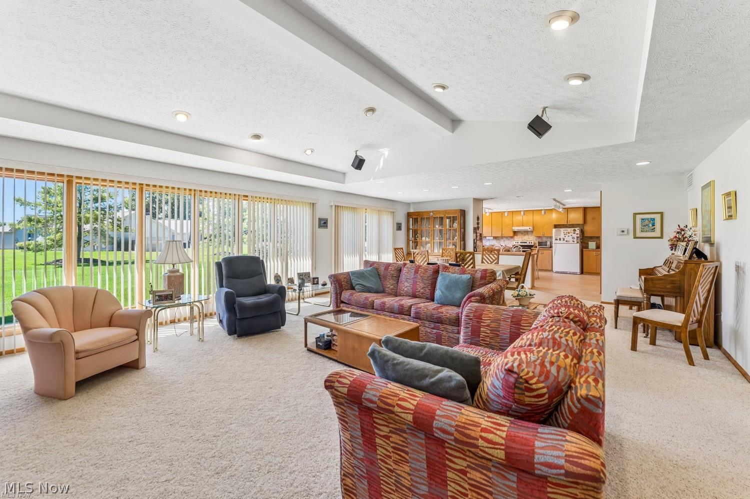 32723 Fallhaven Circle North Ridgeville OH 44039