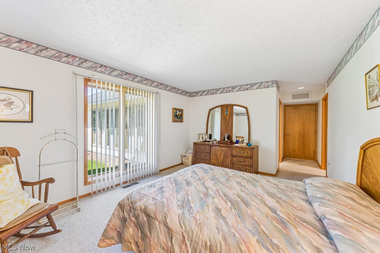 32723 Fallhaven Circle North Ridgeville OH 44039