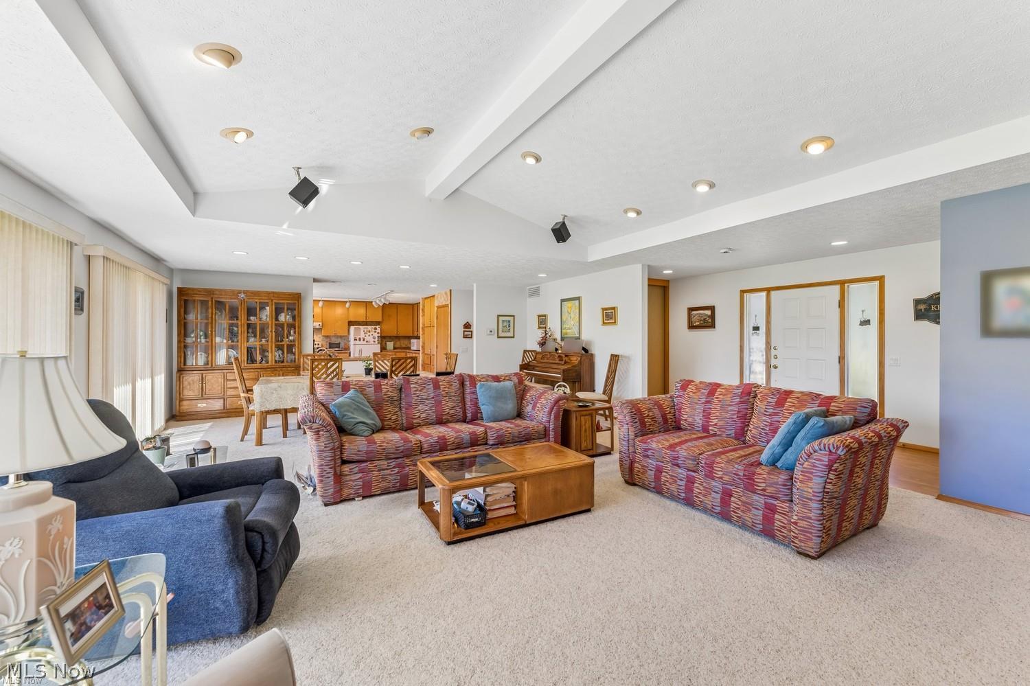 32723 Fallhaven Circle North Ridgeville OH 44039