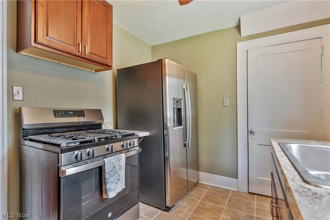 198 Stratford Avenue Wadsworth OH 44281
