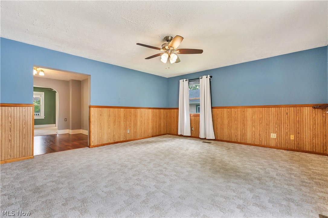198 Stratford Avenue Wadsworth OH 44281