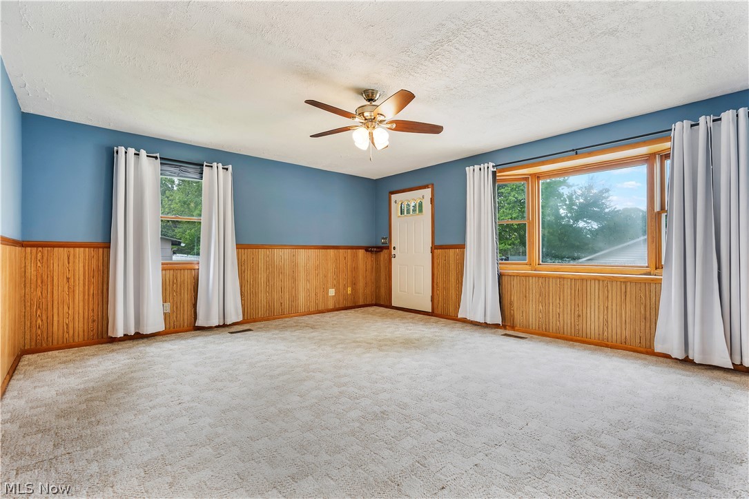 198 Stratford Avenue Wadsworth OH 44281
