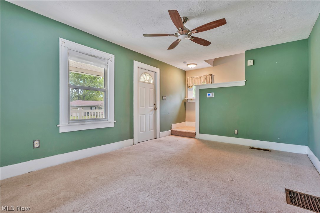 198 Stratford Avenue Wadsworth OH 44281