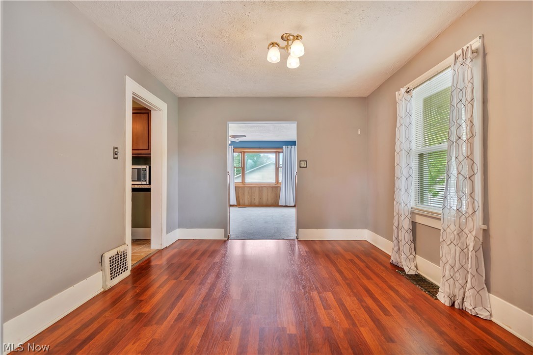 198 Stratford Avenue Wadsworth OH 44281