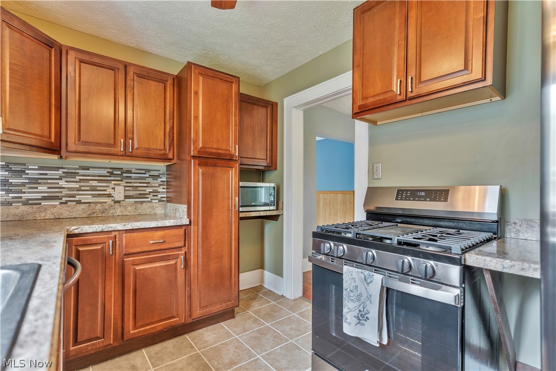 198 Stratford Avenue Wadsworth OH 44281