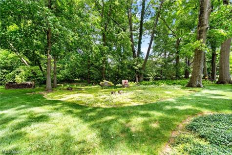 2560 Kenyon Avenue NW Massillon OH 44647