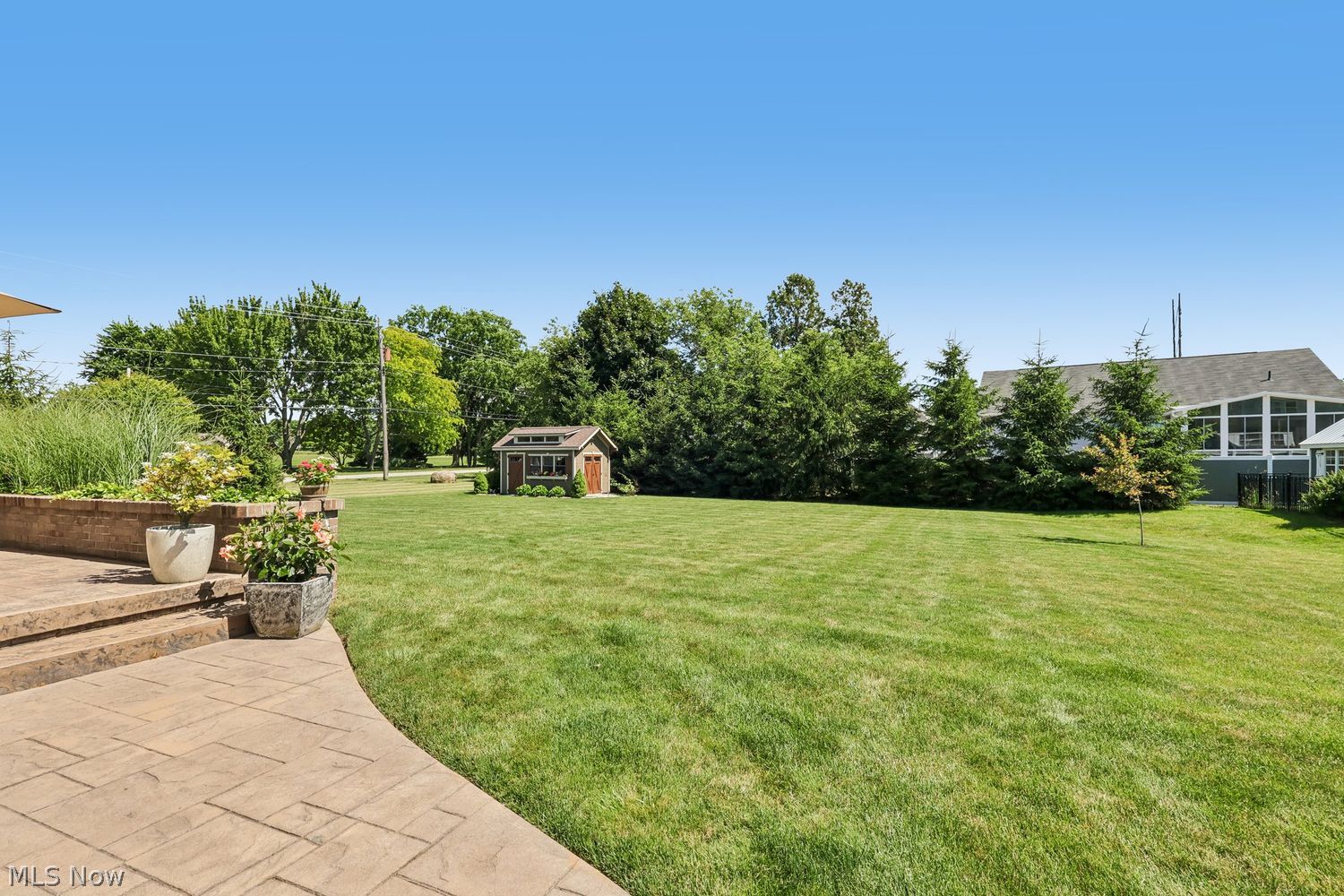 39121 Mcintosh Place Avon OH 44011