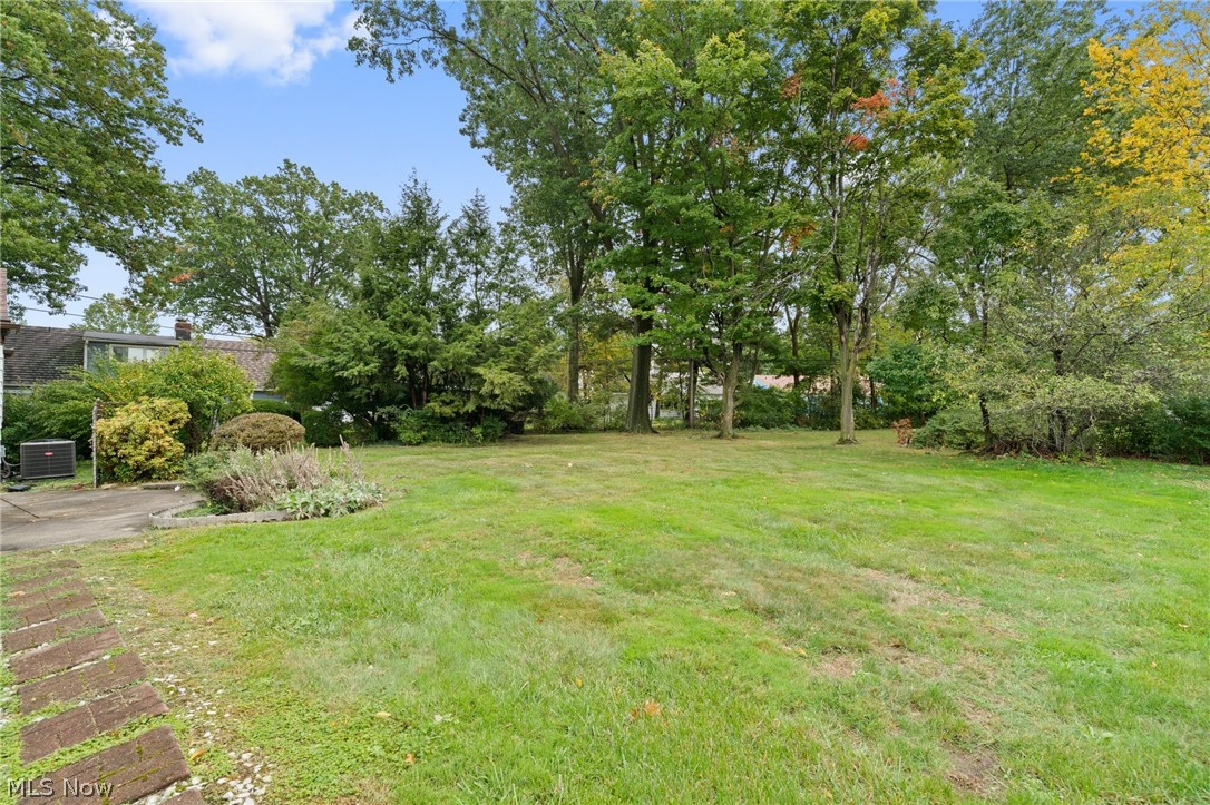16236 Northvale Boulevard East Cleveland OH 44112