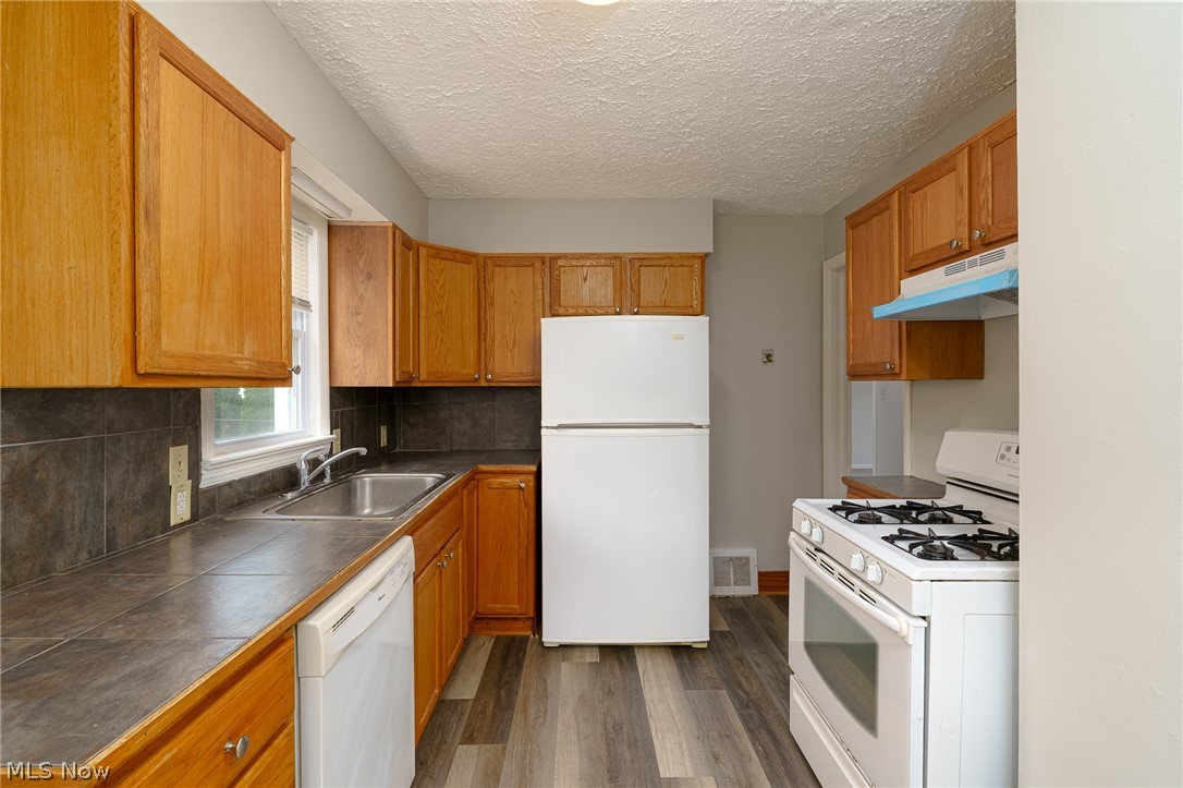 8304 Vista Avenue Garfield Heights OH 44125