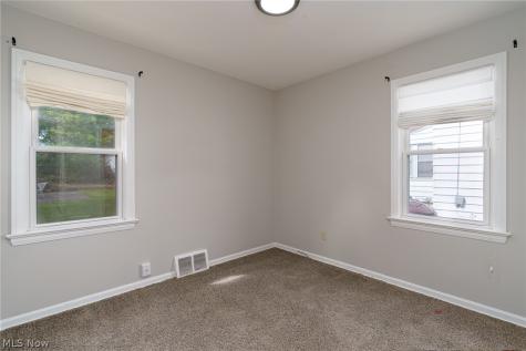 8304 Vista Avenue Garfield Heights OH 44125