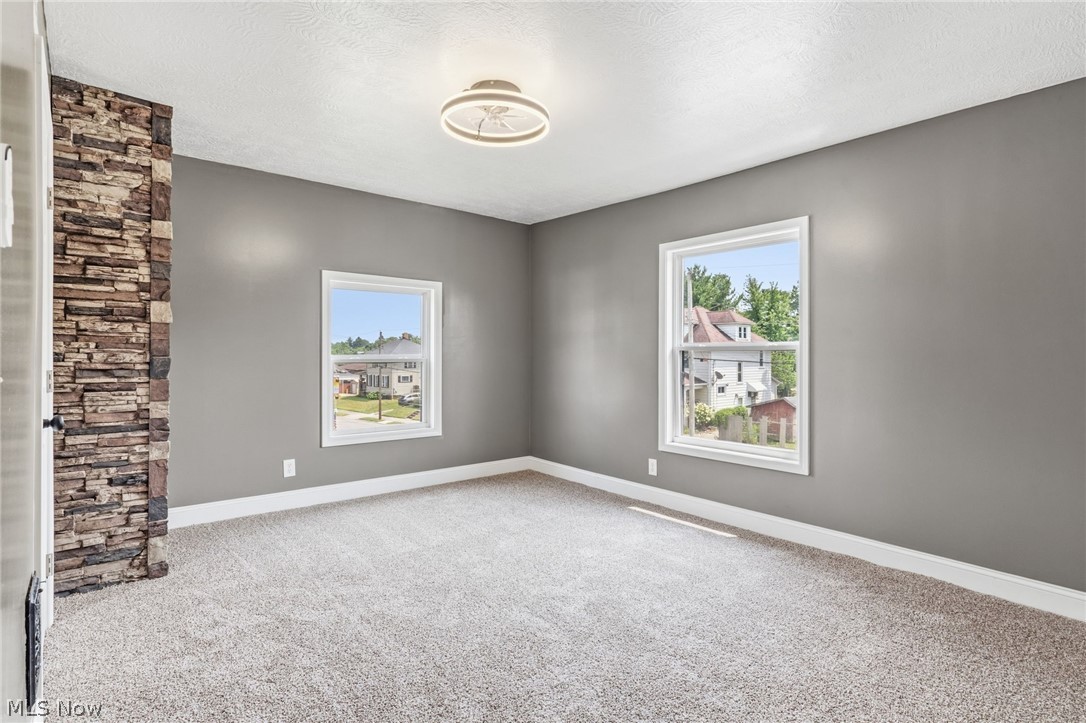 355 W High Street Alliance OH 44601