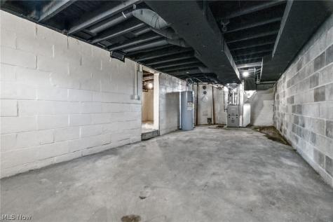 355 W High Street Alliance OH 44601