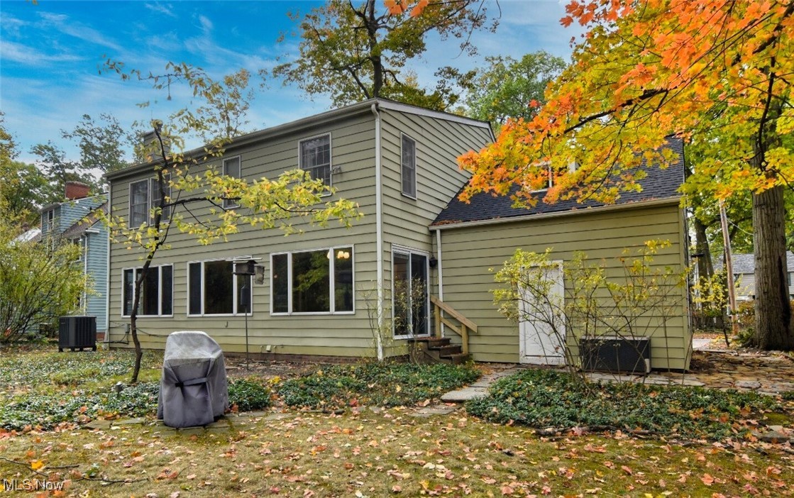 3803 Bridgeview Drive South Euclid OH 44121