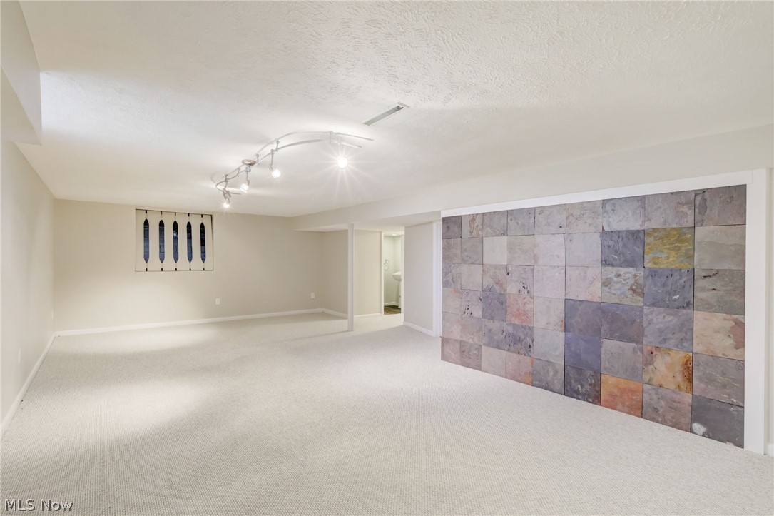 28525 Edgedale Road Pepper Pike OH 44124