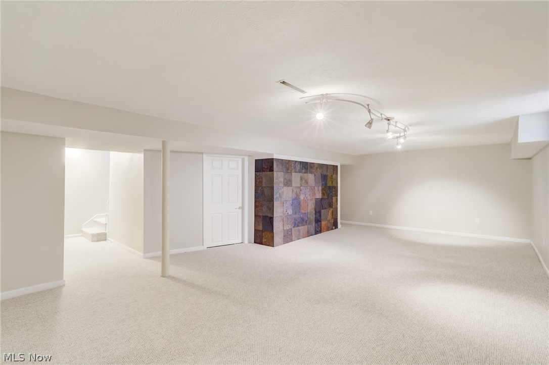 28525 Edgedale Road Pepper Pike OH 44124