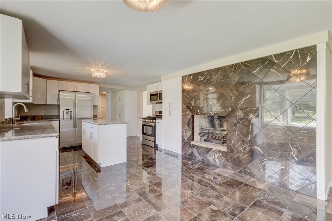 28525 Edgedale Road Pepper Pike OH 44124