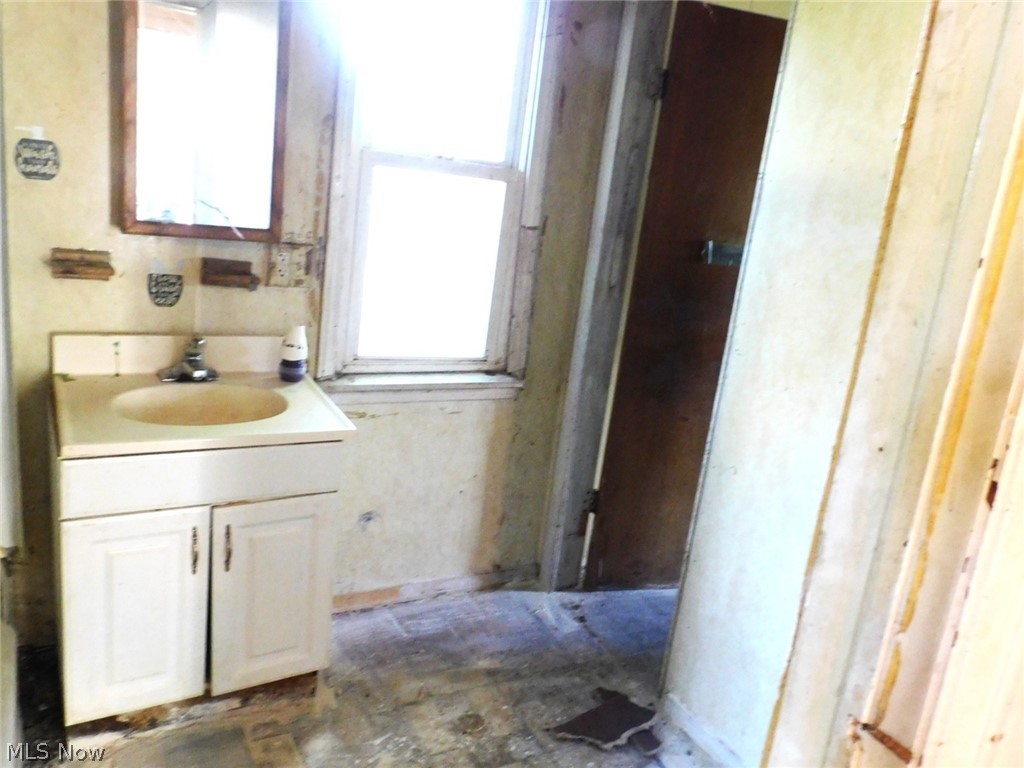 543 W 40th Street Ashtabula OH 44004
