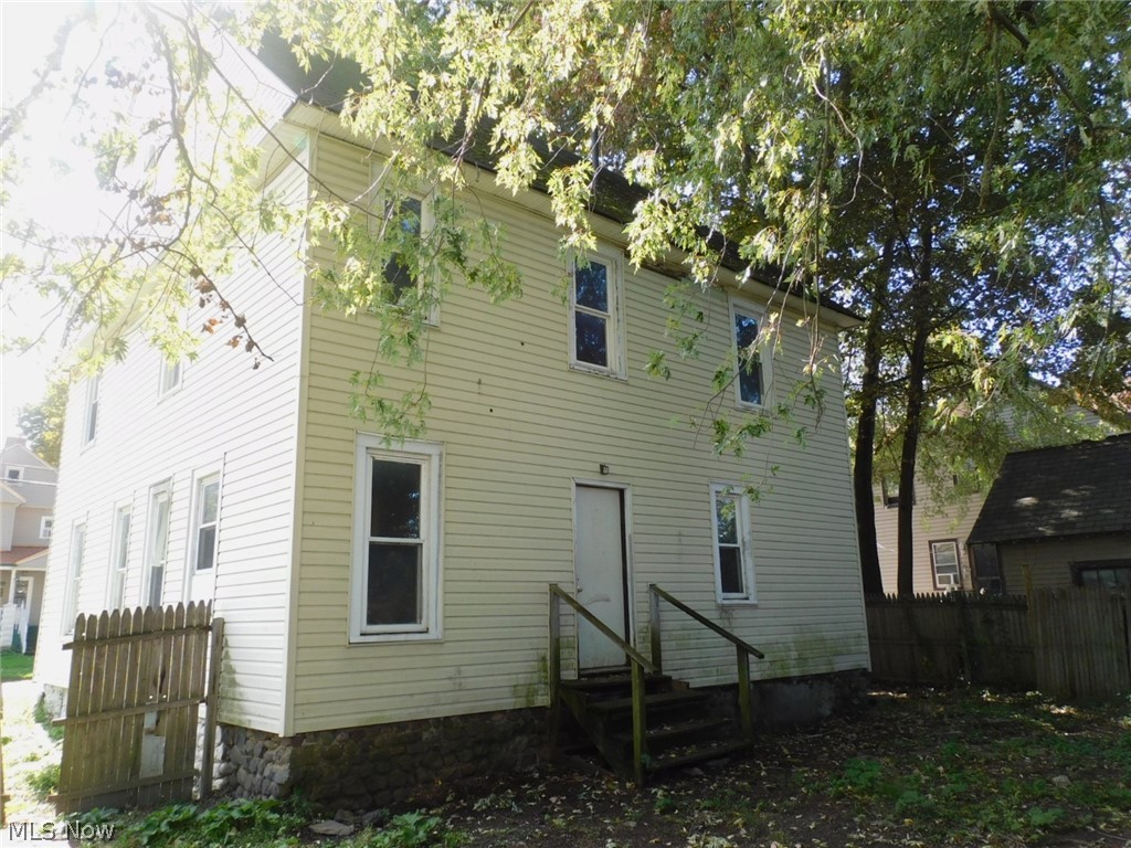 543 W 40th Street Ashtabula OH 44004