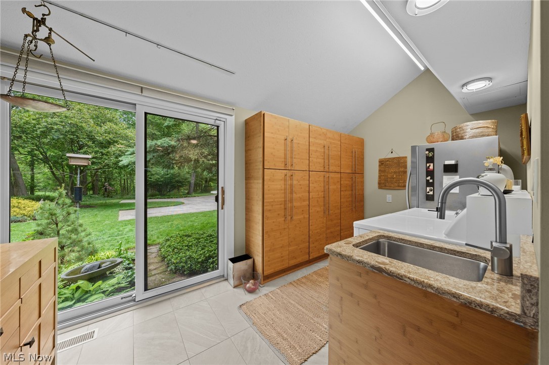 85 Winterberry Lane Moreland Hills OH 44022