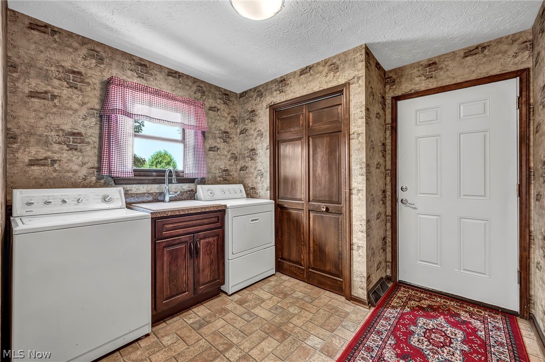 13720 Equestrian Drive Burton OH 44021
