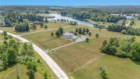 13720 Equestrian Drive Burton OH 44021