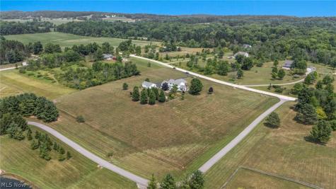 13720 Equestrian Drive Burton OH 44021