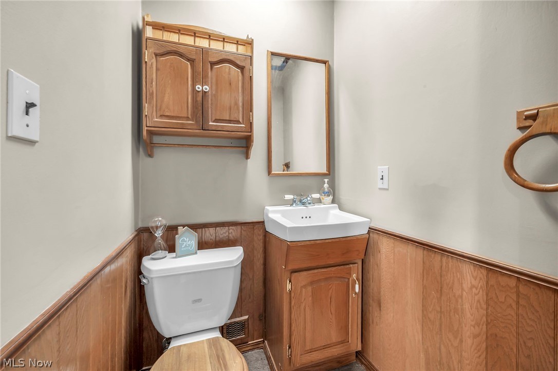 396 Crystal Street Akron OH 44305