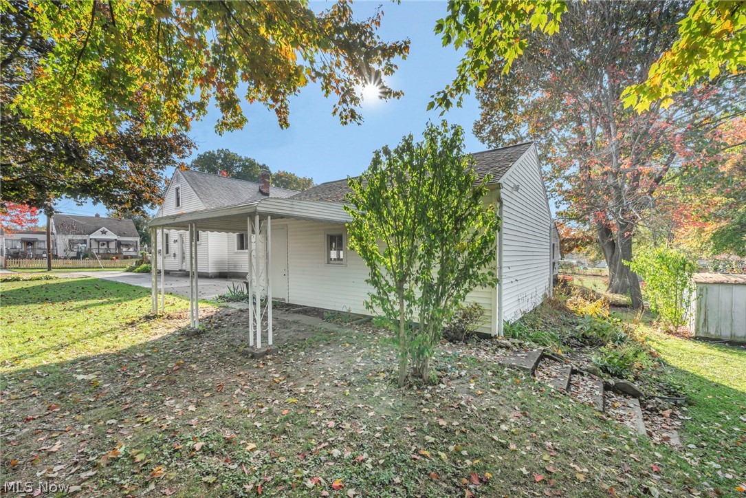 396 Crystal Street Akron OH 44305