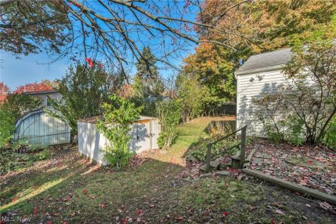 396 Crystal Street Akron OH 44305
