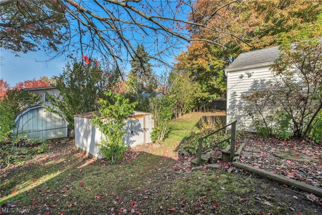 396 Crystal Street Akron OH 44305