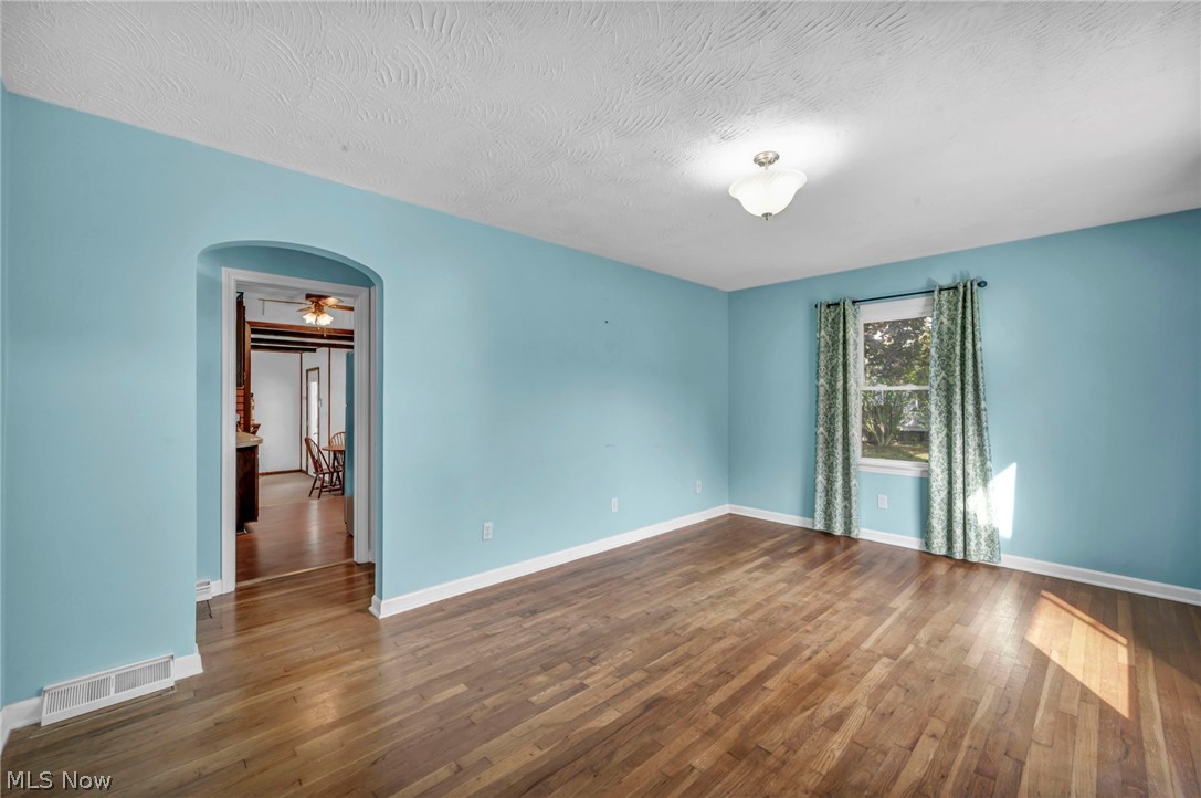 396 Crystal Street Akron OH 44305
