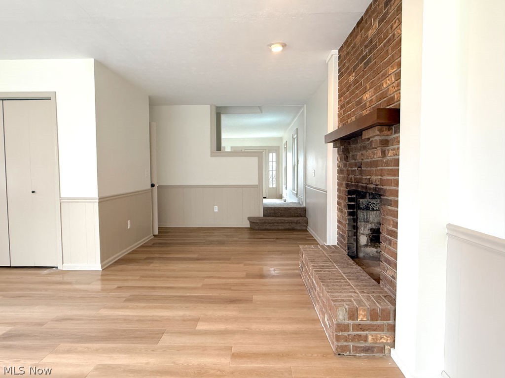 419 Oak Knoll NE Warren OH 44483
