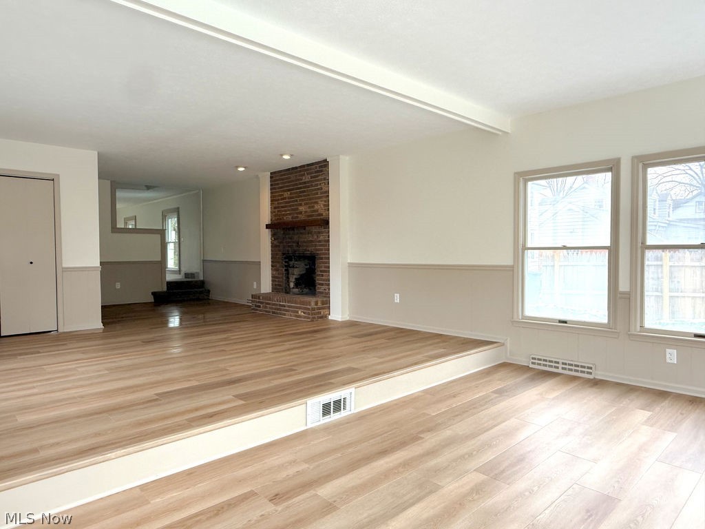 419 Oak Knoll NE Warren OH 44483