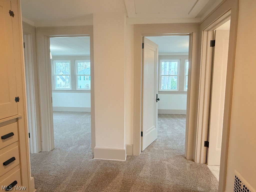 419 Oak Knoll NE Warren OH 44483