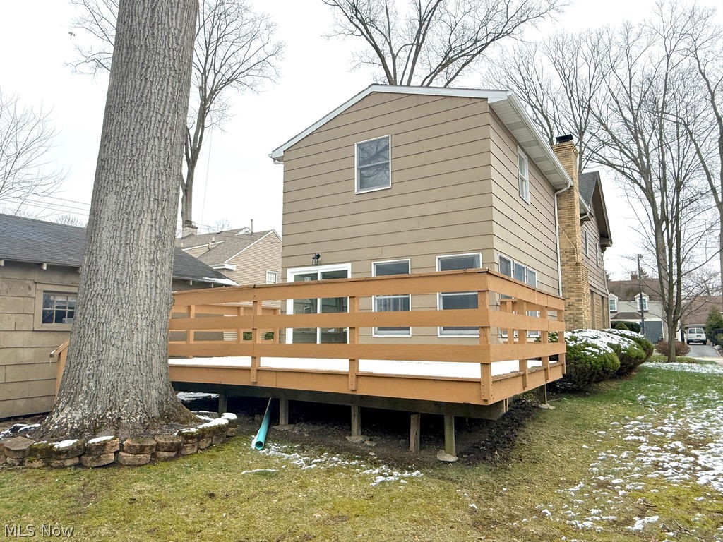 419 Oak Knoll NE Warren OH 44483