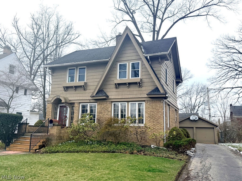 419 Oak Knoll NE Warren OH 44483