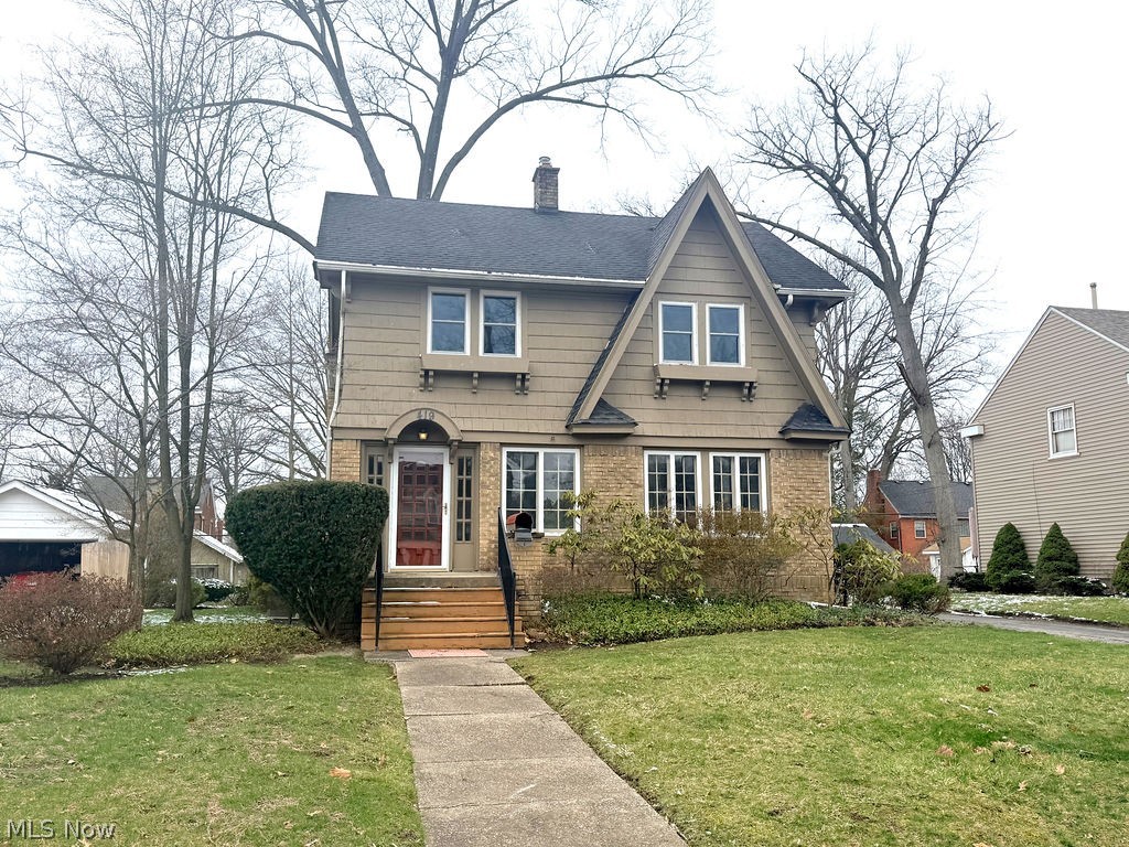 419 Oak Knoll NE Warren OH 44483