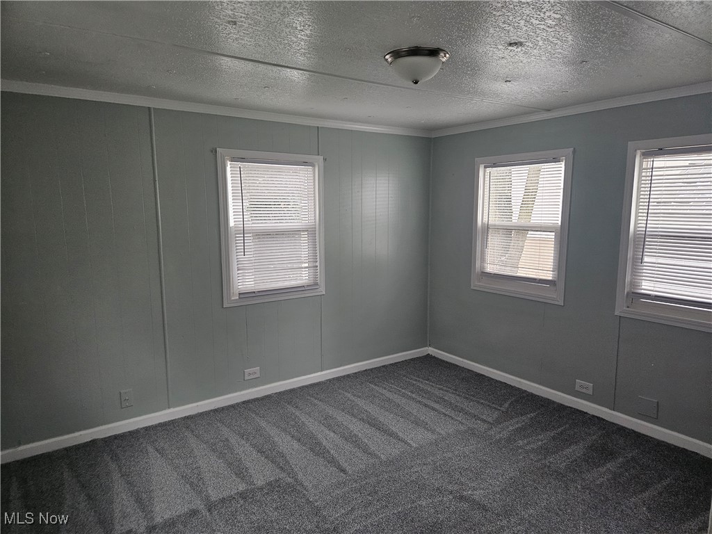 2305 E Waterloo Road Akron OH 44312