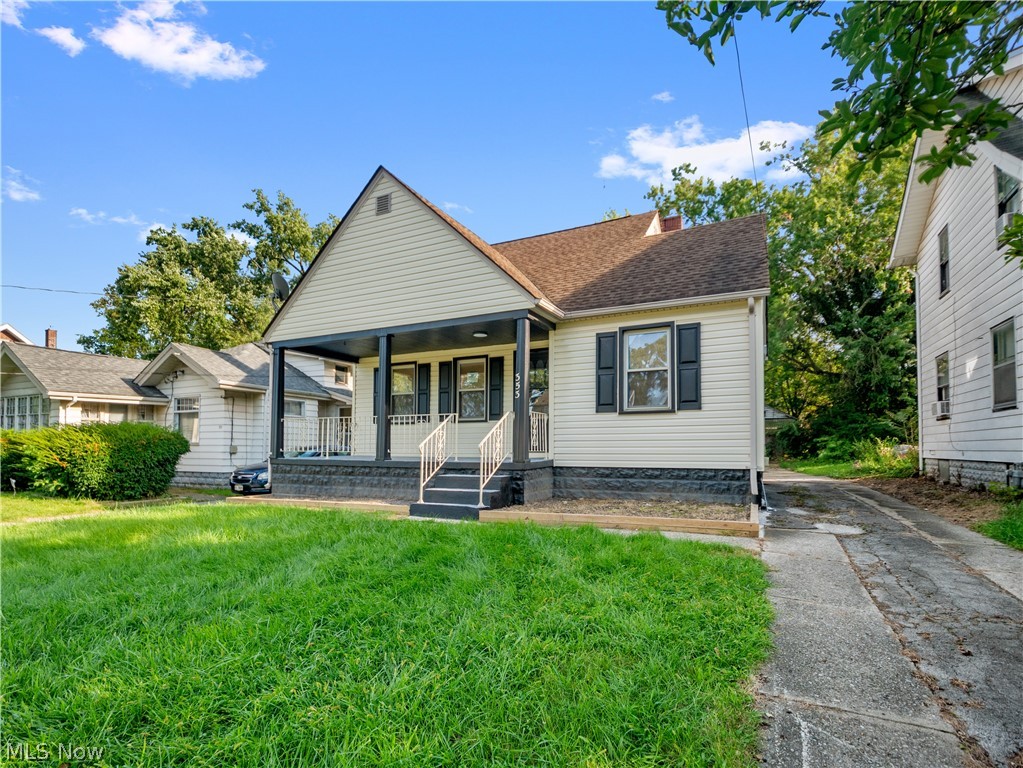 353 Hilton Avenue Youngstown OH 44507