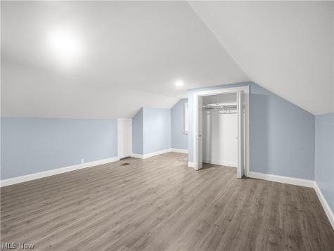 353 Hilton Avenue Youngstown OH 44507